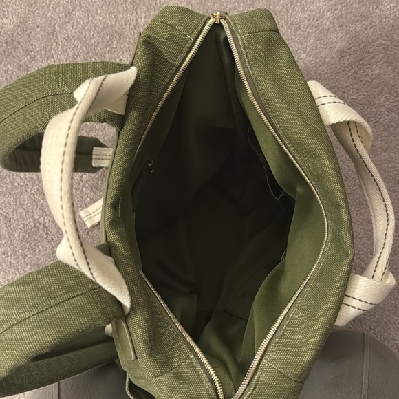 Universal Thread green backpack - Picture 4 of 9